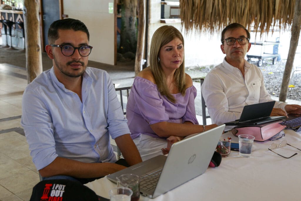 XIV Asamblea General Ordinaria De ANRACI. El gremio de la protección contra incendios Colombia Ceremonia