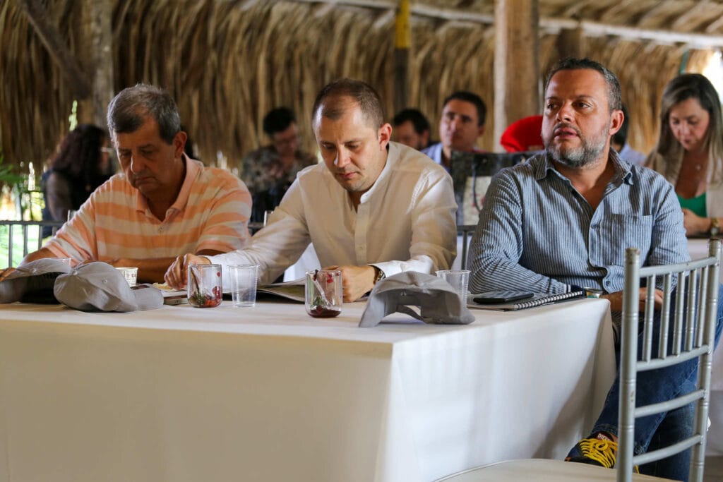 XIV Asamblea General Ordinaria De ANRACI. El gremio de la protección contra incendios Colombia Ceremonia