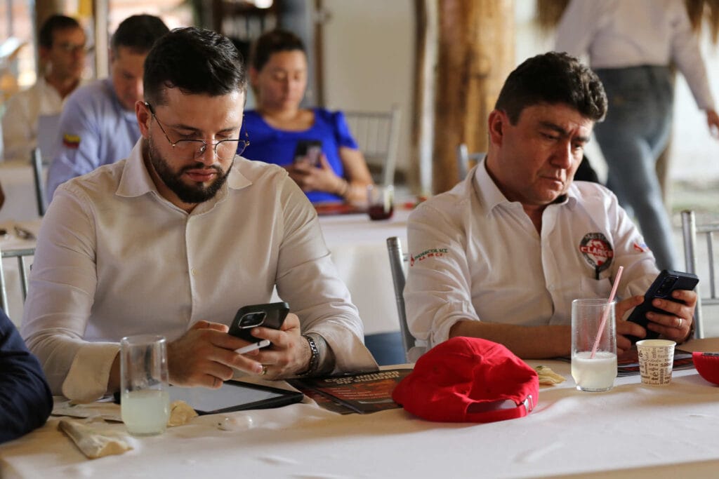 XIV Asamblea General Ordinaria De ANRACI. El gremio de la protección contra incendios Colombia Ceremonia