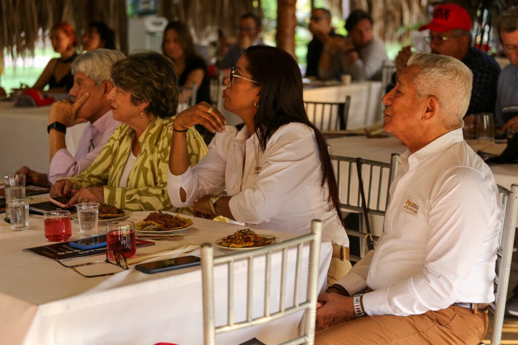 XIV Asamblea General Ordinaria De ANRACI. El gremio de la protección contra incendios Colombia Ceremonia