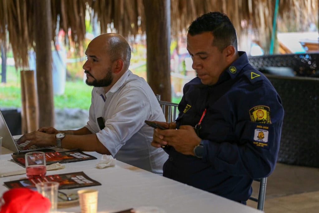 XIV Asamblea General Ordinaria De ANRACI. El gremio de la protección contra incendios Colombia Ceremonia