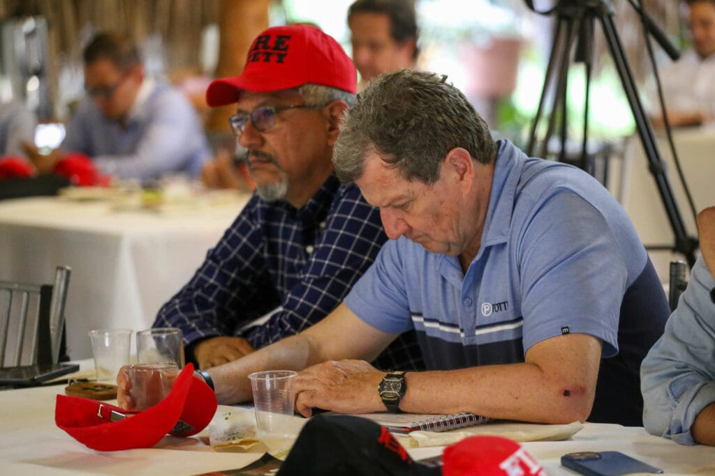 XIV Asamblea General Ordinaria De ANRACI. El gremio de la protección contra incendios Colombia Ceremonia