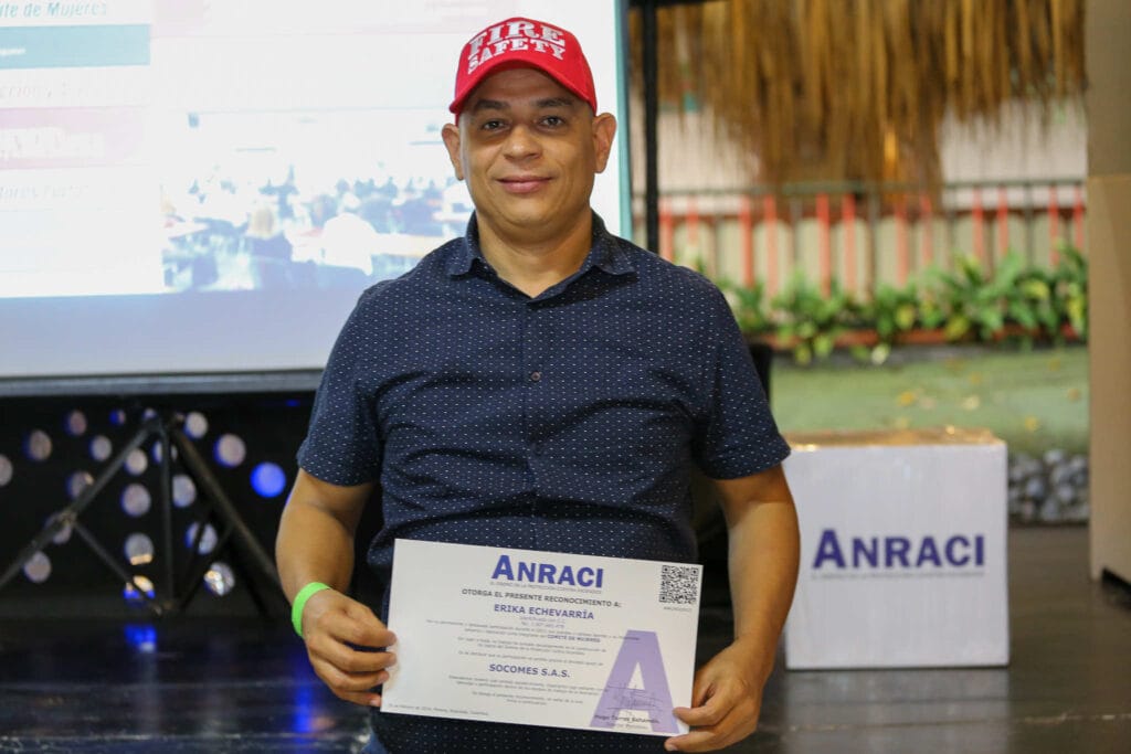 XIV Asamblea General Ordinaria De ANRACI. El gremio de la protección contra incendios Colombia Ceremonia