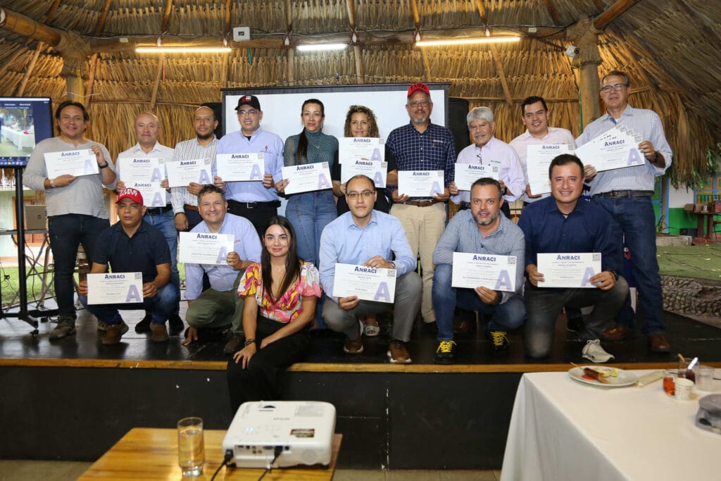 XIV Asamblea General Ordinaria De ANRACI. El gremio de la protección contra incendios Colombia Ceremonia