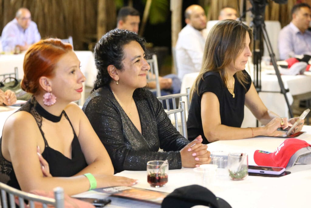 XIV Asamblea General Ordinaria De ANRACI. El gremio de la protección contra incendios Colombia Ceremonia