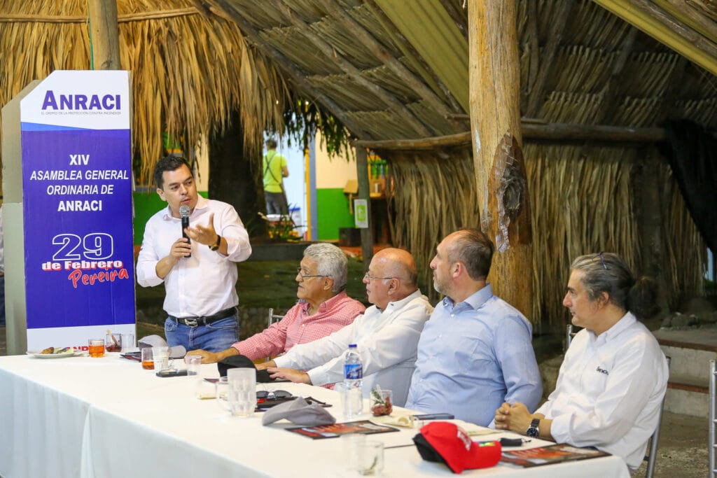 XIV Asamblea General Ordinaria De ANRACI. El gremio de la protección contra incendios Colombia Ceremonia