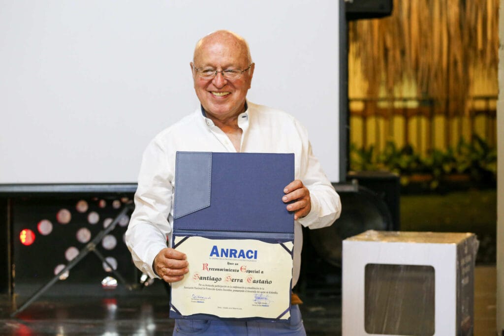 XIV Asamblea General Ordinaria De ANRACI. El gremio de la protección contra incendios Colombia Ceremonia