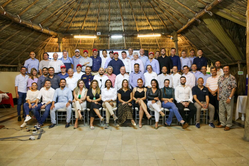 XIV Asamblea General Ordinaria De ANRACI. El gremio de la protección contra incendios Colombia Ceremonia