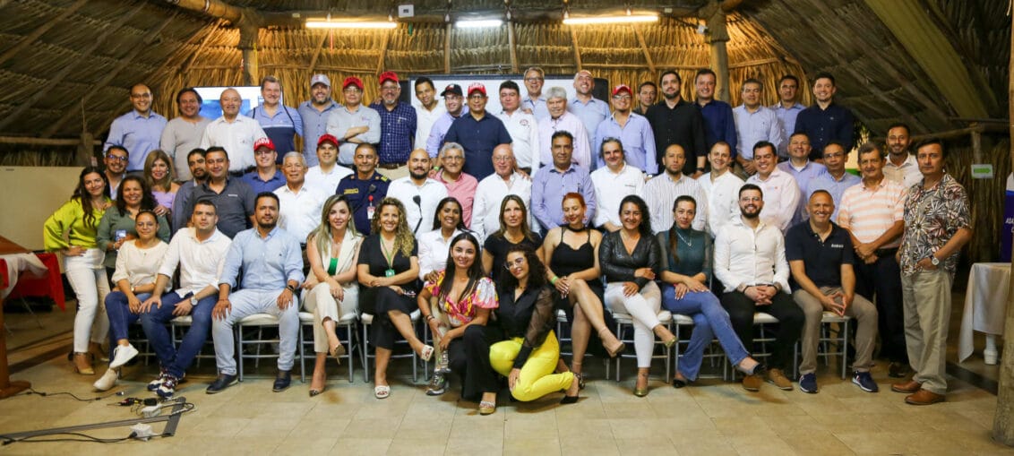 XIV Asamblea General Ordinaria De ANRACI. El gremio de la protección contra incendios Colombia Ceremonia