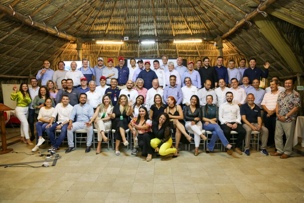 XIV Asamblea General Ordinaria De ANRACI. El gremio de la protección contra incendios Colombia Ceremonia