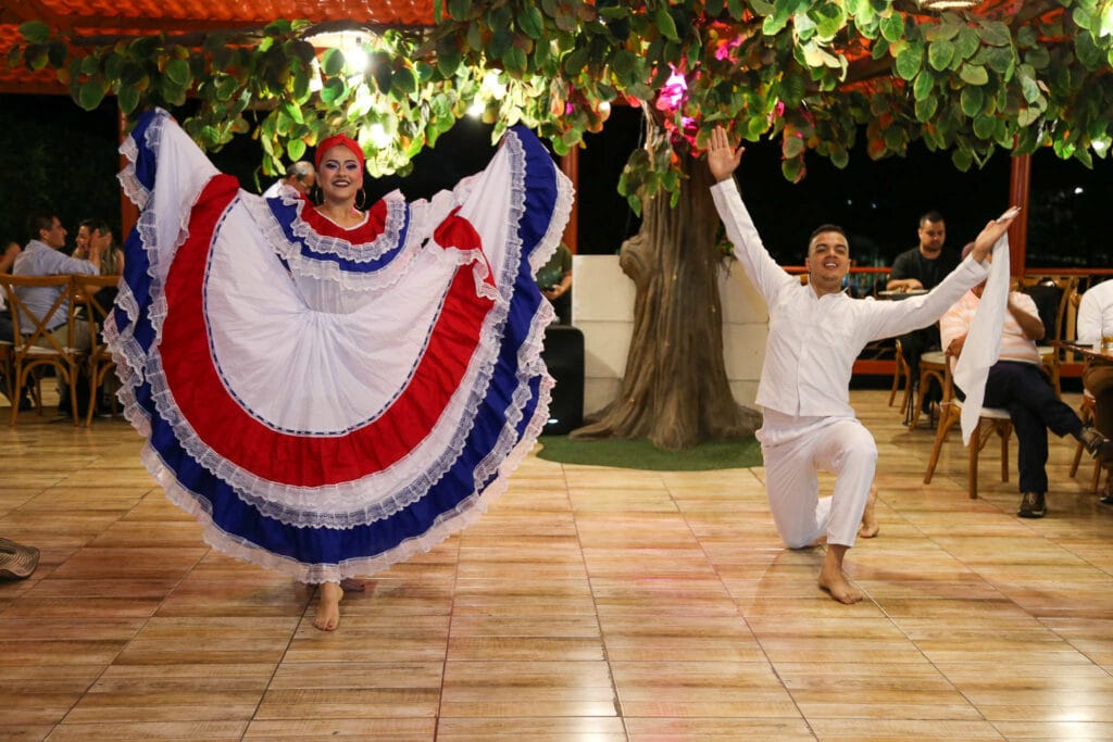 XIV Asamblea General Ordinaria De ANRACI. El gremio de la protección contra incendios Colombia Ceremonia