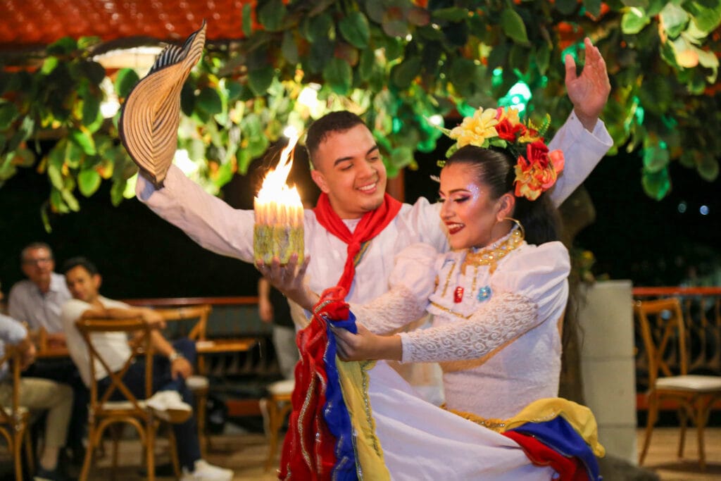 XIV Asamblea General Ordinaria De ANRACI. El gremio de la protección contra incendios Colombia Ceremonia
