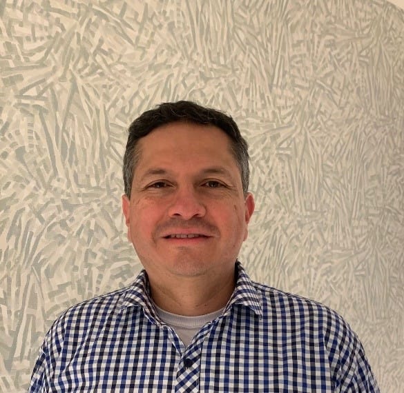 PAUL ORTIZ MUÑOZEMPRESA: ASHES FIRE COLOMBIA SASIngeniero Mecánico de la Universidad de América